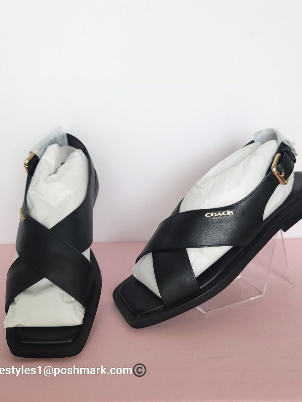 COACH Link Criss-Cross Leather Sandals- Black color. Women’s Size: 9B ⭐
